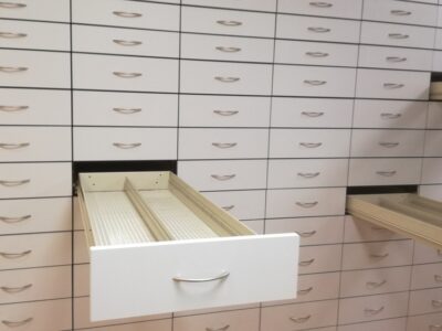 Meble apteczne-magazynowe szuflady głębokiego sprzedam używane